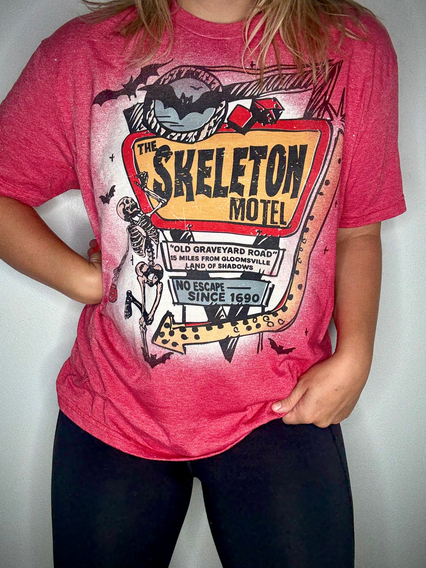 Skeleton motel tshirt