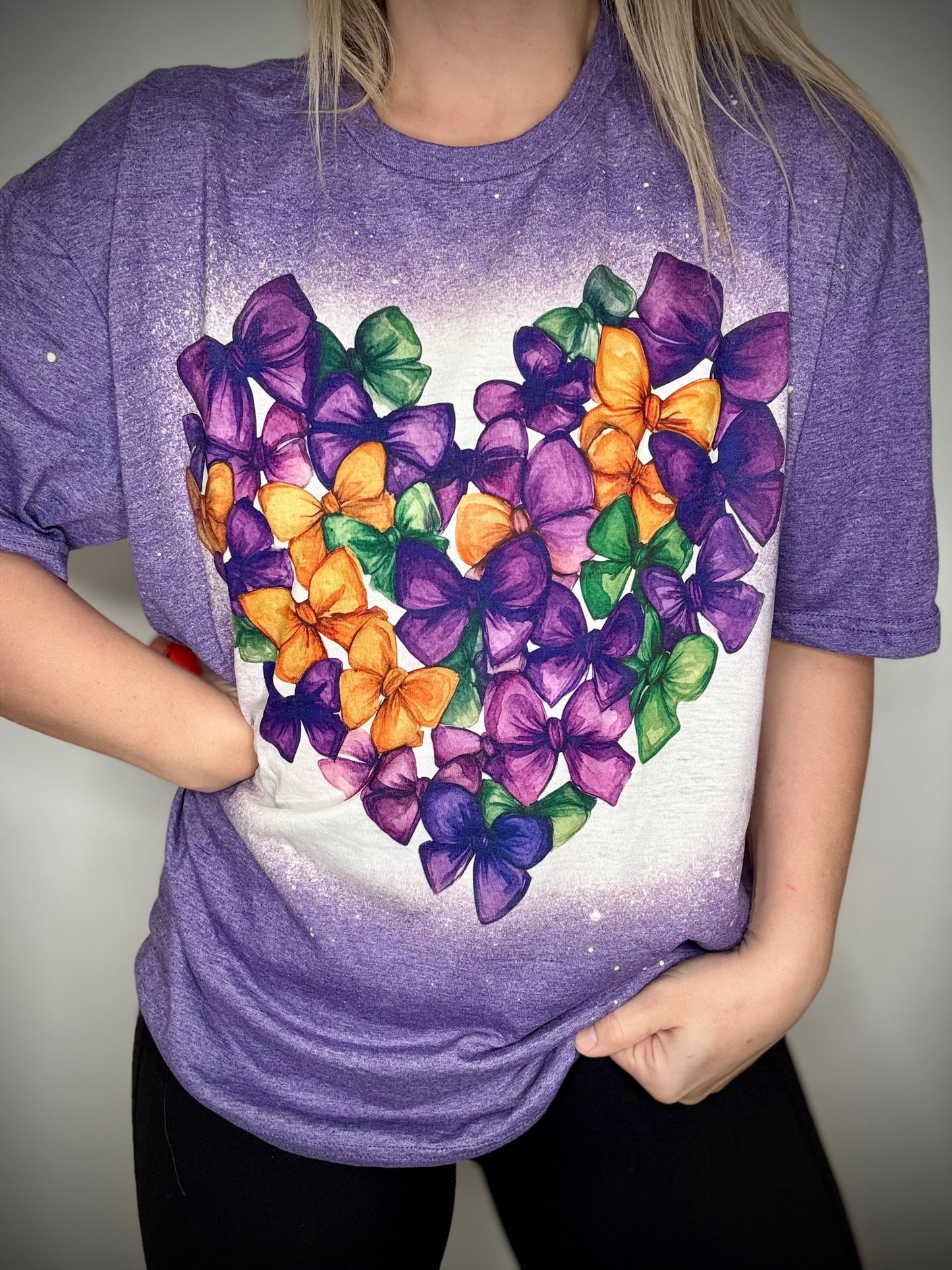 Mardi Gras bows tee
