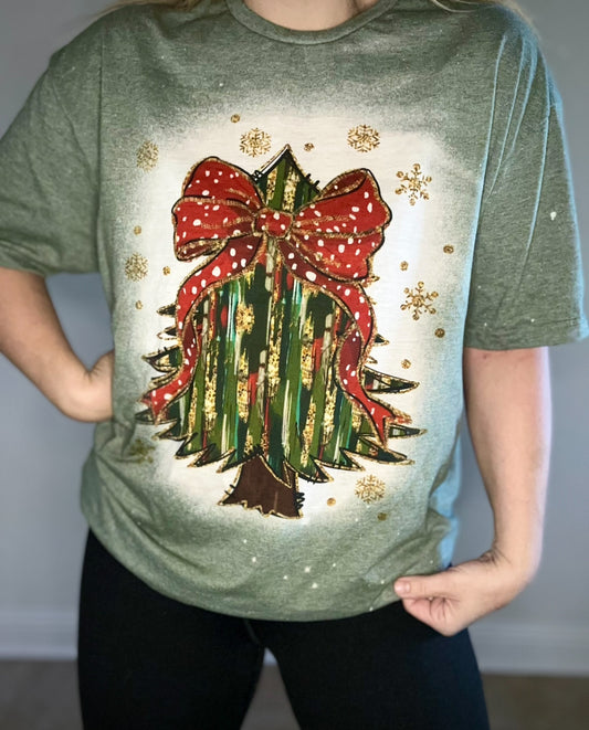 Classic Christmas tree tee